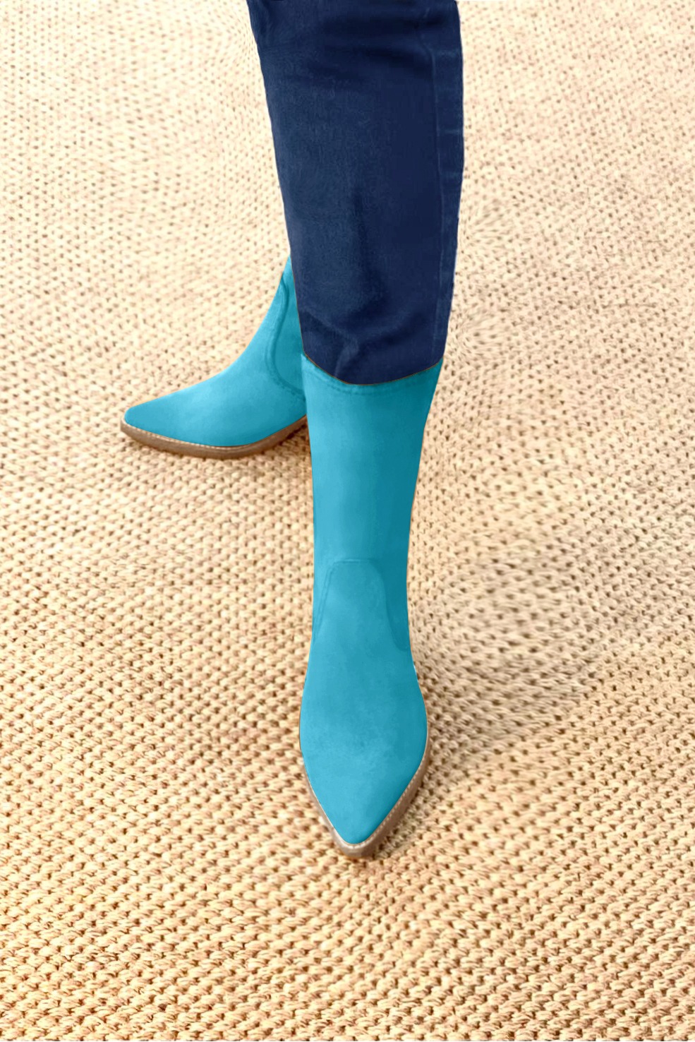 French elegance and refinement for these turquoise blue dress booties, with a zip on the inside, 
                available in many subtle leather and colour combinations.   
                Matching clutches for parties, ceremonies and weddings.   
                You can customize these zip ankle boots to perfectly match your tastes or needs, and have a unique model.  
                Choice of leathers, colours, knots and heels. 
                Wide range of materials and shades carefully chosen.  
                Rich collection of flat, low, mid and high heels.  
                Small and large shoe sizes - Florence KOOIJMAN